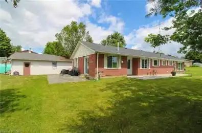 170 KERRY Line Smith-Ennismore-Lakefield Ontario K0L 1T0