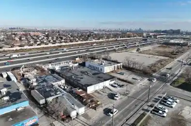176 Bridgeland Avenue Toronto W04 Ontario M6A 1Z4