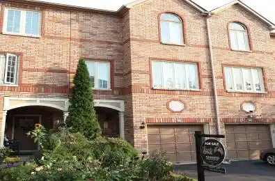 49 Guildpark Pathway Toronto E08 Ontario M1J 3P1