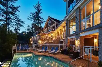 1869 MUSKOKA DISTRICT ROAD 118 WEST N/A Unit# 4 Muskoka Lakes Ontario 