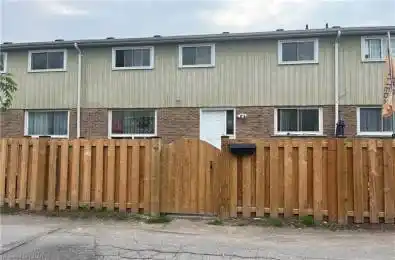 15 TRACEY PARK Drive Unit# 13 Belleville Ontario K8P 4R4