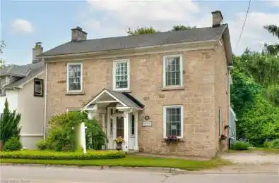 240 UNION Street Centre Wellington Ontario N1M 1V4