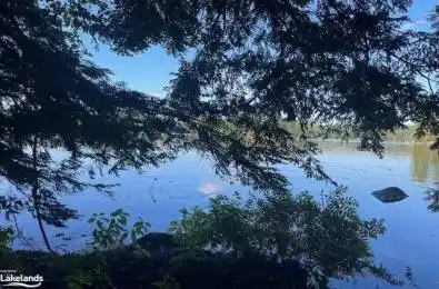 3 STONE GATE Lane Bracebridge Ontario P1L 1X3