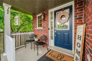 47 BOWEN Drive Guelph Ontario N1E 0C9