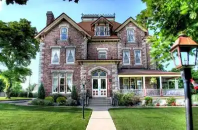 14 St. David Road Thorold Ontario L2V 2K9