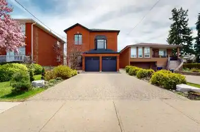 129 Maple Leaf Drive Toronto W04 Ontario M6L 1N7