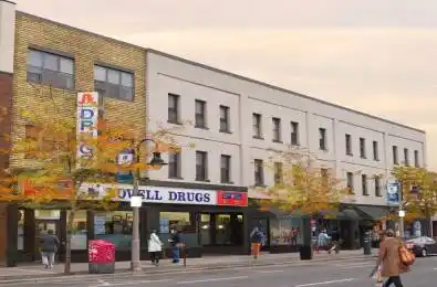 14 1/2 King Street Unit# 207 Oshawa Ontario L1H 1A9