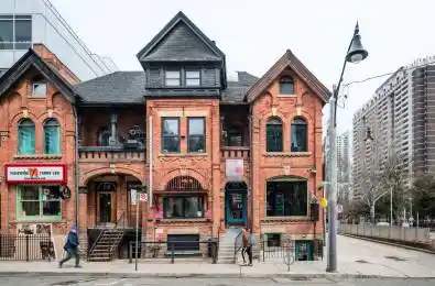 551 Church Street Toronto C08 Ontario M4Y 2E2