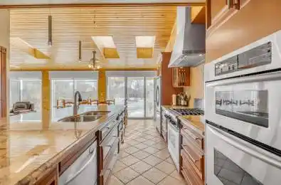 55 Hillside Avenue Vaughan Ontario L4K 1W9