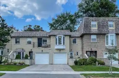 4 Farmstead Road Toronto C12 Ontario M2L 2G2