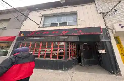 2383 Dundas Street Toronto W02 Ontario M6P 1X2