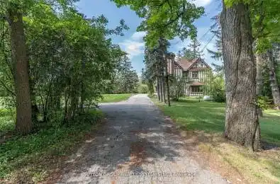 13284 Bathurst Street King Ontario L7B 1K5