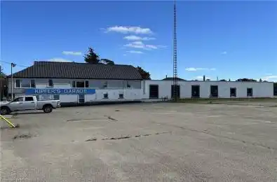 15 MILL Street Perth East Ontario N0K 1M0