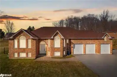 1348 Hawk Ridge Crescent Severn Ontario L3V 0Y6