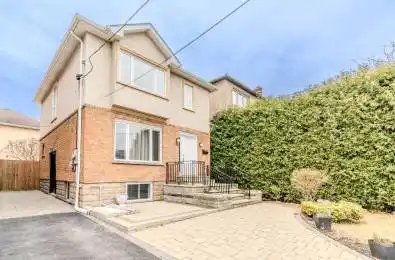33 Lockheed Boulevard Toronto W09 Ontario M9P 2H7