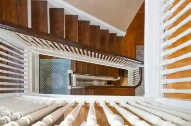 40 Castle Frank Crescent Toronto C09 Ontario M4W 3A3