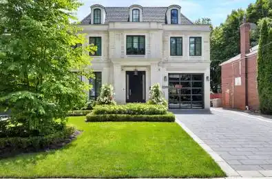239 Cortleigh Boulevard Toronto C04 Ontario M5N 1P8