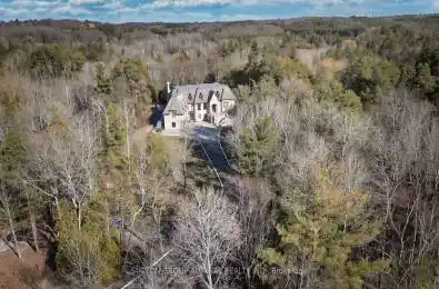 105 King Hills Lane King Ontario L7B 1A3