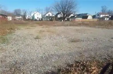 90 Fraser Street Port Colborne Ontario L3K 1E4