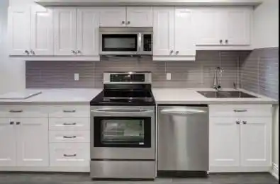 892 Palmerston Avenue Unit# Bsmt Toronto C02 Ontario M6G 2S2