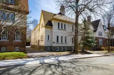 809-811 Duplex Avenue Toronto C04 Ontario M4R 1W6