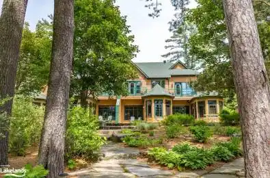 1111 DWIGHT BEACH Road Unit# 8 Fxd W Lake of Bays Ontario P0A 1H0