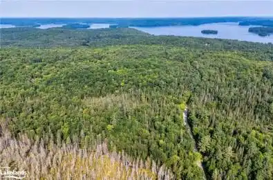 1045 BROWNS BRAE Road Lake of Bays Ontario P0B 1A0