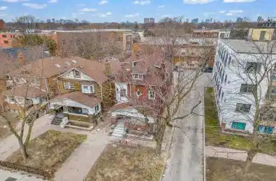 4 Laxton Avenue Toronto W01 Ontario M6K 1K9