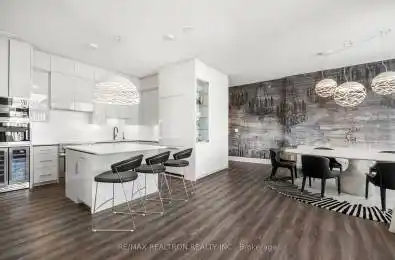 1486 Bathurst Street Unit# Ph02 Toronto C03 Ontario M5P 3G9