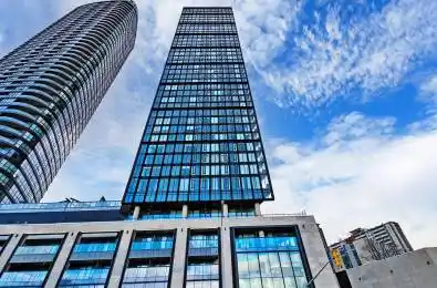 575 Bloor Street Unit# 803 Toronto C08 Ontario M4W 0B2
