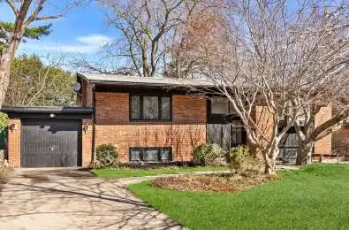 26 Grangemill Crescent Toronto C13 Ontario M3B 2J2