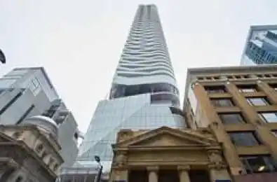 197 yonge Street Unit# 1611 Toronto C08 Ontario M5B 1M4