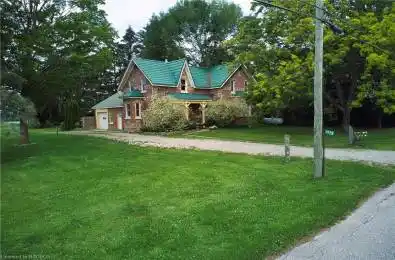 319928 KEMBLE ROCK Road Georgian Bluffs Ontario N0H 1S0