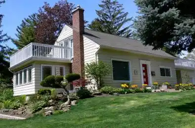 42 Chartwell Road Oakville Ontario L6J 3Z4