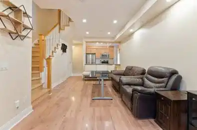 315 Village Green Square Unit# 76 Toronto E07 Ontario M1S 0L2
