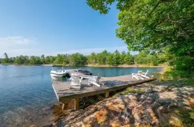 460 Island N/A The Archipelago Ontario P2A 1T4