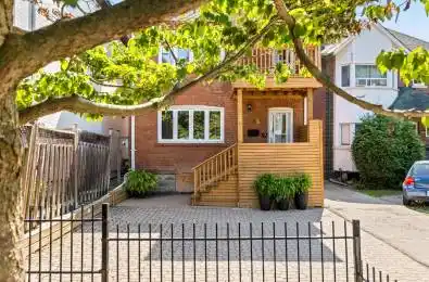 259 Garden Avenue Toronto W01 Ontario M6R 1J4