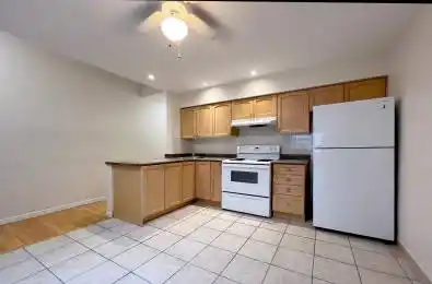 385 Dundas Street Unit# Upper Toronto C08 Ontario M5A 2A6