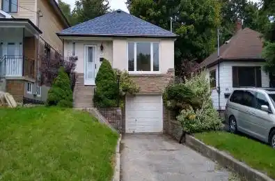 101 Eastville Avenue Toronto E08 Ontario M1M 2N8
