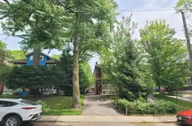 39 Laws Street Toronto W02 Ontario M6P 2Y8