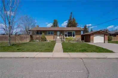 79 Sandalwood Avenue Hamilton Ontario L8T 2E4