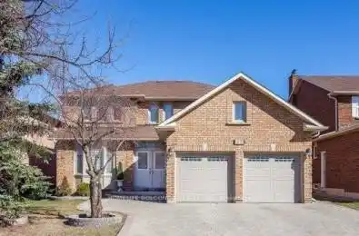 116 Berwick Crescent Richmond Hill Ontario L4C 0B6