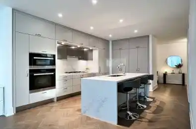 455 Wellington Street Unit# 1002 Toronto C01 Ontario M5J 2R2