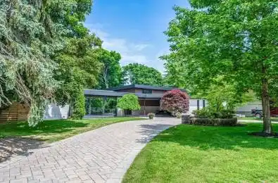 621 Sir Richard's Road Mississauga Ontario L5C 1A3