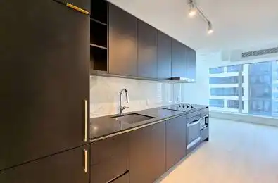 8 Wellesley Street Unit# 3208 Toronto C01 Ontario M4Y 0J5