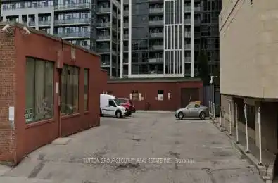 381 Richmond Street Unit# D1 Toronto C08 Ontario M5A 1P6