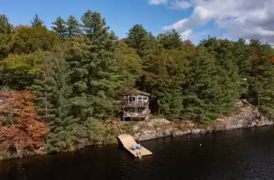 621 Peninsula Road Gravenhurst Ontario P1P 1R2