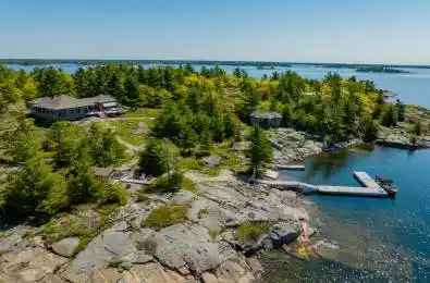 65 B321 PT. FRYING PAN ISLAN N/A The Archipelago Ontario P2A 1T4