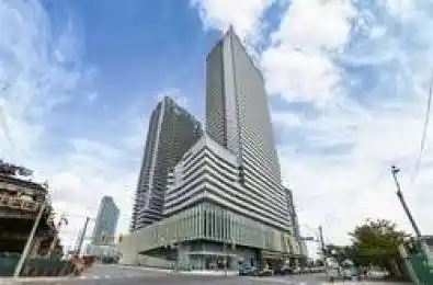 15 LOWER JARVIS Street Unit# 1810 Toronto C08 Ontario M5E 0C4