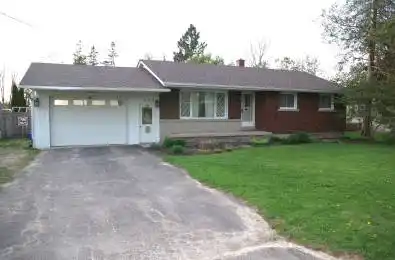 425 Wellington Street Wellington North Ontario N0G 2L2